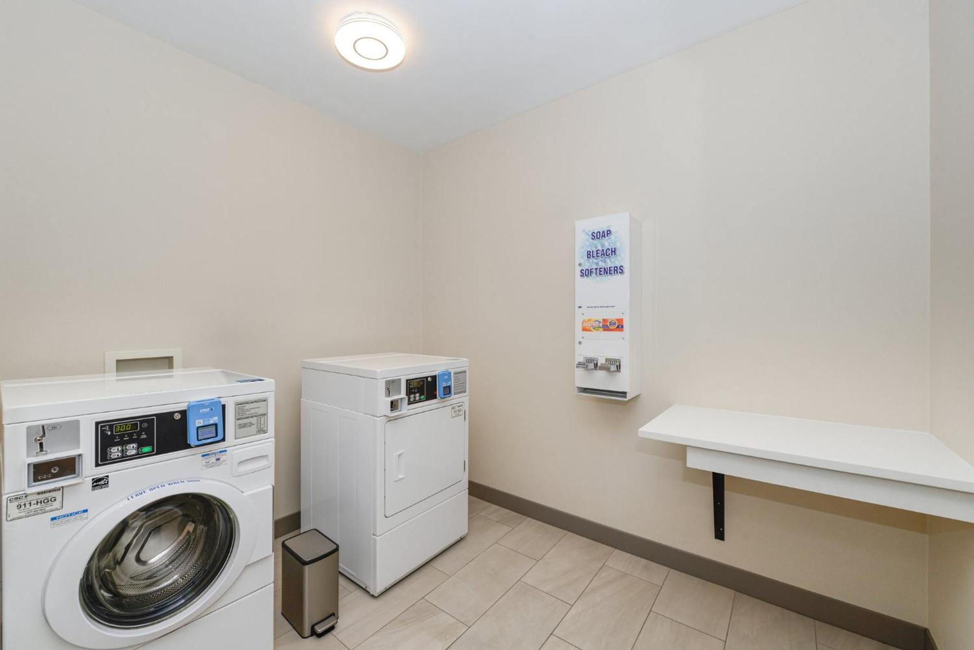 Holiday Inn Express Hotel And Suites Marysville By Ihg Esterno foto