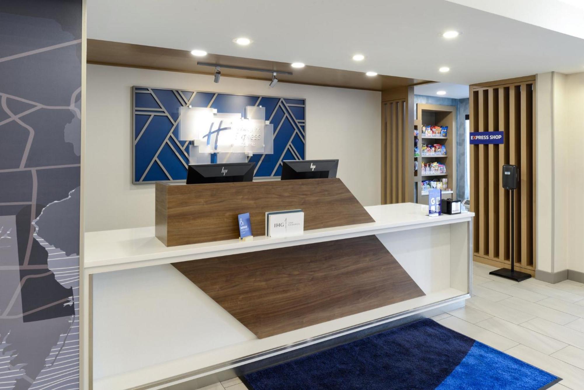 Holiday Inn Express Hotel And Suites Marysville By Ihg Esterno foto