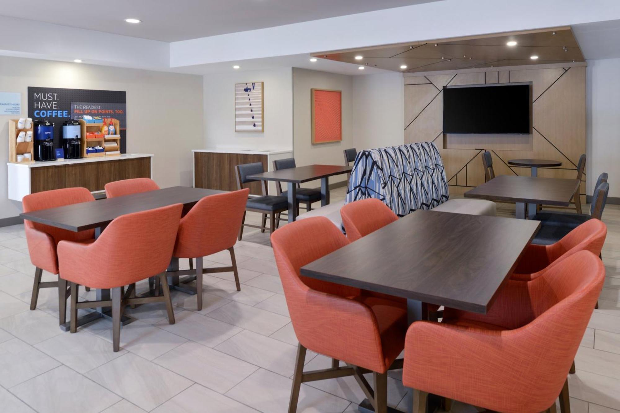 Holiday Inn Express Hotel And Suites Marysville By Ihg Esterno foto